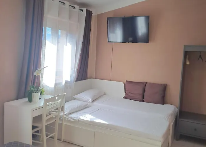 Bed and Breakfast Da Laura Lucca